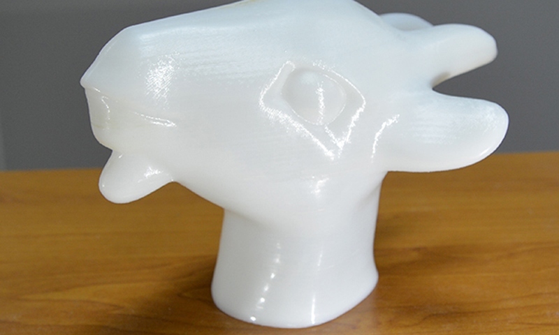 Einzelnes Druckelement für eine Verbindung vorbereitet.