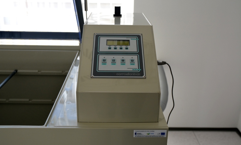 Die Kammer ermöglicht einer hundertfacher Beschleunigung von Korrosionsprozessen.